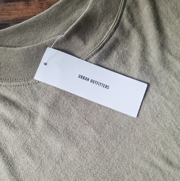 UO Carnaby Recycled Cotton Oversized Tee - Picture 10 of 12